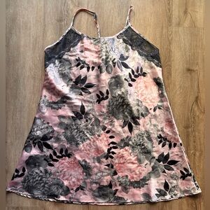 La Vie En Rose Pink and Gray Floral Satin Slip